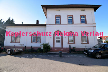 Berghausen (Pfalz) Eisenbahn - Bahnhaltepunkt Berghausen - Bahnhofsgebäude