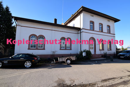 Berghausen (Pfalz) Eisenbahn - Bahnhaltepunkt Berghausen - Bahnhofsgebäude