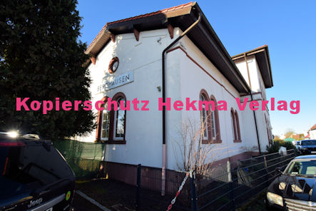 Berghausen (Pfalz) Eisenbahn - Bahnhaltepunkt Berghausen - Bahnhofsgebäude