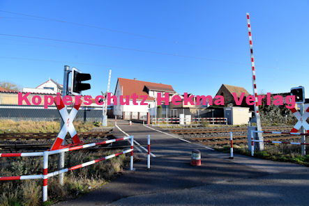 Berghausen (Pfalz) Eisenbahn - Bahnübergang Berghausen - Bü Berghausen 1 km 12,258 Germersheimer Straße