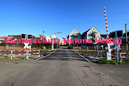 Berghausen (Pfalz) Eisenbahn - Bahnhaltepunkt Berghausen - Bü Berghausen 3 km 13,198 Schänzelweg