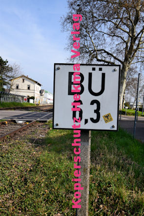 Deidesheim Eisenbahn - Deidesheim Bahnübergang Bü 6,3 - Bahnhofstraße