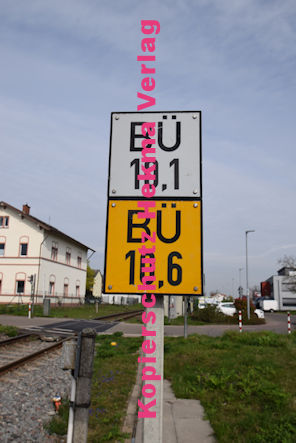 Forst an der Weinstraße - Eisenbahn - Forst Bahnübergang 2320 Bü 10,1 - Heidweg