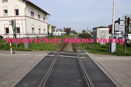 Forst an der Weinstraße - Eisenbahn - Forst Bahnübergang 2320 Bü 10,1 - Heidweg