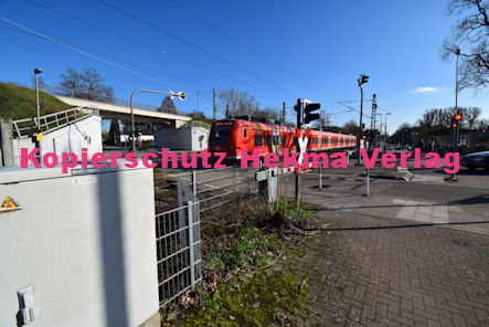 Germersheim Eisenbahn - Bahnübergang Germersheim Bü km 23,908 Rudolf von Habsburg Straße