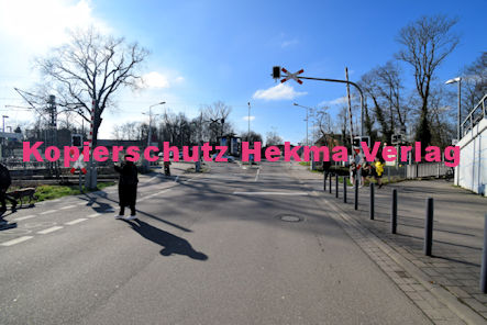 Germersheim Eisenbahn - Bahnübergang Germersheim Bü km 23,908 Rudolf von Habsburg Straße