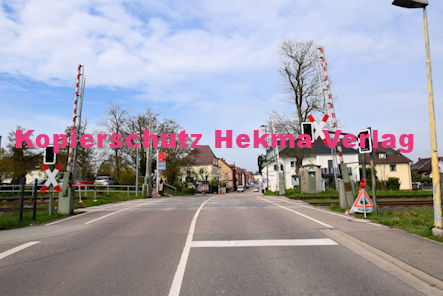 Kandel (Pfalz) - Eisenbahn - Kandel Bahnübergang 1210 Bü 7,1 - Bahnhofstraße