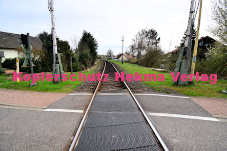 Kandel (Pfalz) - Eisenbahn - Kandel Bahnübergang 1207 Bü 6,136 - Hubstraße
