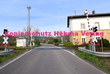 Königsbach (Pfalz) Eisenbahn - Königsbach Bahnübergang Bü 3,7 - Deidesheimer Straße