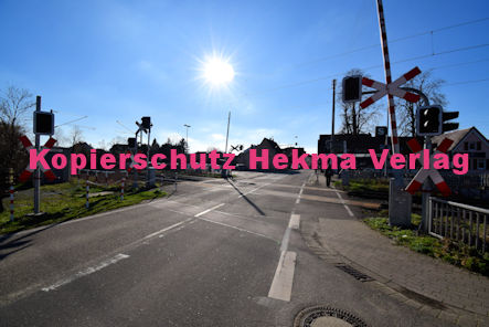 Lingenfeld Eisenbahn - Lingenfeld Bahnübergang - Bü Lingenfeld km 19,225 - Altspeyerer Straße
