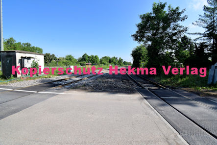 Hagenbach (Pfalz) Eisenbahn - Hagenbach - Bahnübergang 1303 Bü Hagenbach I km 54,182 - Ortsrandstraße/Feldweg/Kieswerk