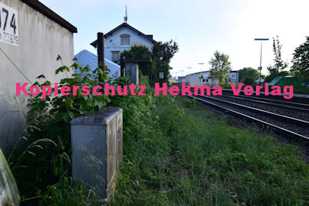 Insheim (Pfalz) - Eisenbahn - Insheim Bahnübergang 1074 km 23,839 Bü 23,8 - Bahnhofstraße