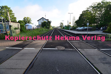 Insheim (Pfalz) - Eisenbahn - Insheim Bahnübergang 1074 km 23,839 Bü 23,8 - Bahnhofstraße