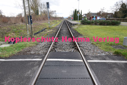 Kapsweyer (Pfalz) Eisenbahn - Kapsweyer - Bahnübergang 1120 Bü 39,8 - Bahnhofstraße