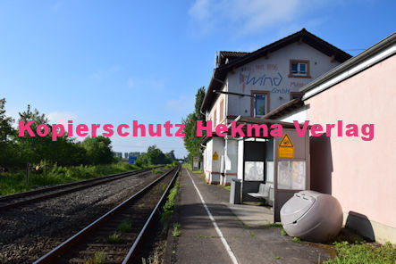 Knöringen-Essingen Eisenbahn - Knöringen-Essingen Bahnhof - Bahnhofsgebäude
