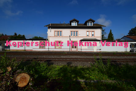 Knöringen-Essingen Eisenbahn - Knöringen-Essingen Bahnhof - Bahnhofsgebäude