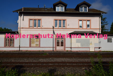Knöringen-Essingen Eisenbahn - Knöringen-Essingen Bahnhof - Bahnhofsgebäude