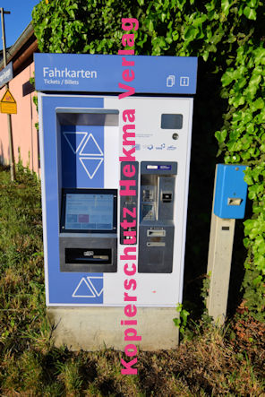 Knöringen-Essingen Eisenbahn - Bahnhof - Fahrkartenautomat