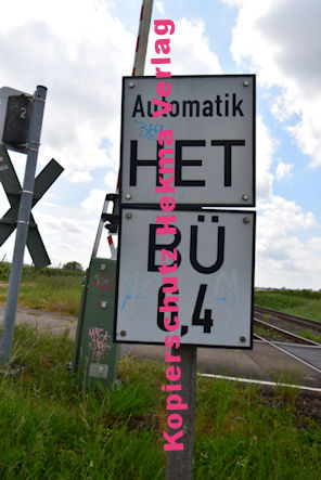 Maikammer Eisenbahn - Maikammer Bahnübergang BÜ 6,4 - Feldweg