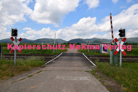 Maikammer Eisenbahn - Maikammer Bahnübergang BÜ 6,4 - Feldweg