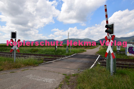 Maikammer Eisenbahn - Maikammer Bahnübergang BÜ 6,4 - Feldweg