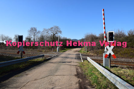 Maikammer Eisenbahn - Maikammer Bahnübergang BÜ 5,2 - Feldweg