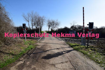 Maikammer Eisenbahn - Maikammer Bahnübergang BÜ 5,2 - Feldweg