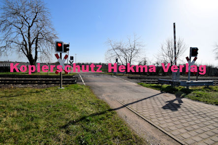 Maikammer Eisenbahn - Maikammer Bahnübergang BÜ 6,9 - Feldweg