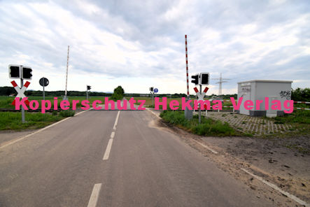 Minderslachen-Winden - Eisenbahn - Minderslachen-Winden Bahnübergang Bü 4,458 - Feldweg