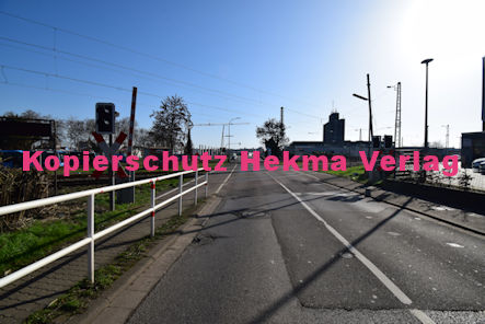 Neustadt Wstr. Eisenbahn - Neustadt Bahnübergang - Speyerdorfer Straße