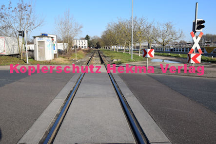 Speyer Eisenbahn - Bahnübergang Speyer - Heinkelstraße