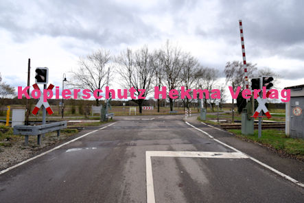Steinfeld (Pfalz) Eisenbahn - Steinfeld Bahnübergang 1118 - Bahnhofstraße/L545
