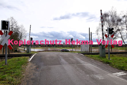 Steinfeld (Pfalz) Eisenbahn - Steinfeld - Bahnübergang Wengelspfad