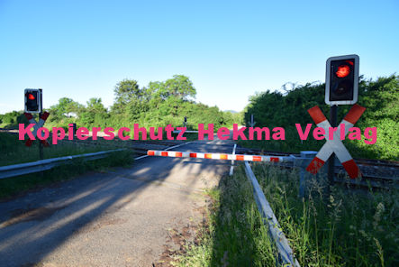 Maikammer Eisenbahn - Maikammer Bahnübergang BÜ 5,2 - Feldweg