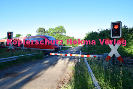 Maikammer Eisenbahn - Maikammer Bahnübergang BÜ 5,2 - Feldweg