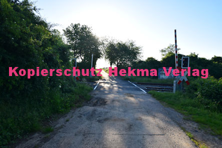 Maikammer Eisenbahn - Maikammer Bahnübergang BÜ 5,2 - Feldweg