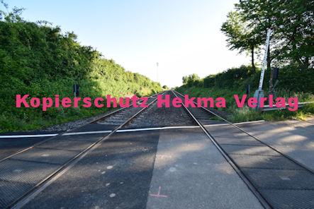 Maikammer Eisenbahn - Maikammer Bahnübergang BÜ 5,2 - Feldweg