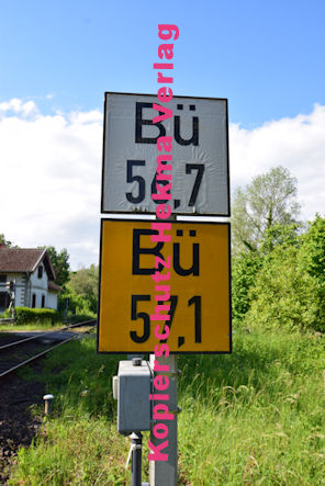 Neuburg am Rhein Eisenbahn - Neuburg Bahnübergang - Bü 56,7 - Mittelgrundweg
