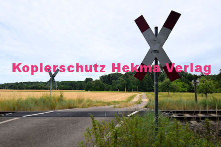 Barbelroth (Pfalz) Eisenbahn - Barbelroth Bahnübergang 1335 - Jahnstraße/Sportplatz