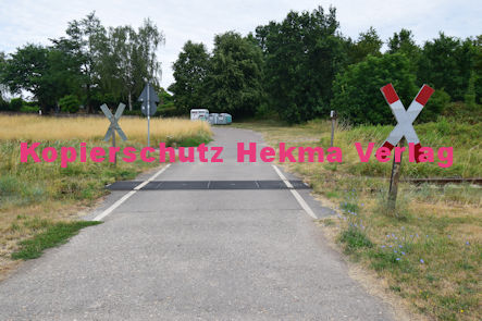 Barbelroth (Pfalz) Eisenbahn - Barbelroth Bahnübergang 1337 - Friedhofstraße/Friedhof