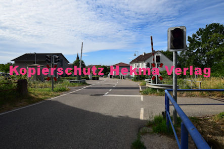 Kapellen-Drusweiler (Pfalz) Eisenbahn - Bahnübergang BÜ 7,9 - Raiffeisenstraße