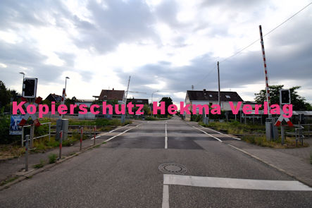 Maikammer/Kirrweiler - Eisenbahn - Kirrweiler Bahnübergang Bü km 5,8 - Hauptstraße