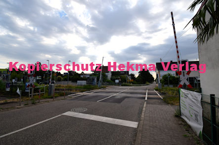 Maikammer/Kirrweiler - Eisenbahn - Kirrweiler Bahnübergang Bü km 5,8 - Hauptstraße