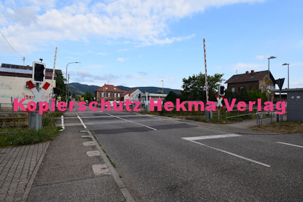 Maikammer/Kirrweiler - Eisenbahn - Kirrweiler Bahnübergang Bü km 5,8 - Hauptstraße