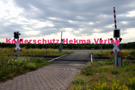Maikammer Eisenbahn - Maikammer Bahnübergang BÜ km 6,4 - Feldweg