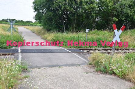 Oberhausen (Pfalz) Eisenbahn - Oberhausen Bahnübergang 1338 - Friedhofstraße/Friedhof