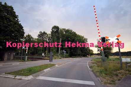 Rohrbach (Pfalz) Eisenbahn - Rohrbach Bahnübergang 1076 km 26,1 - Bahnhofstraße/L493