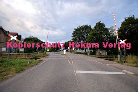 Rohrbach (Pfalz) Eisenbahn - Rohrbach Bahnübergang 1076 km 26,1 - Bahnhofstraße/L493