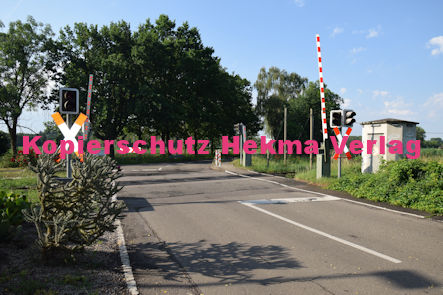 Steinfeld (Pfalz) - Eisenbahn - Steinfeld Bahnübergang 1118 Bü km 39,8 - Bahnhofstraße/L545