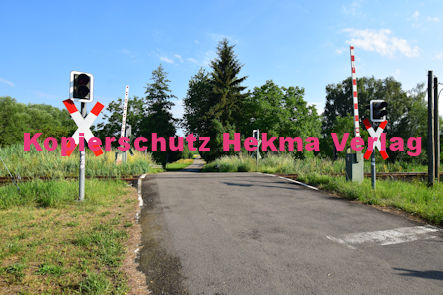 Steinfeld (Pfalz) Eisenbahn - Steinfeld - Bahnübergang Bü km 38,7 Wengelspfad